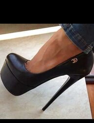 Killer High-Heeled Shoes!
