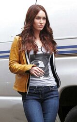 Megan Fox - Film Set