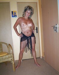 Grannies matures mummy housewives amateurs