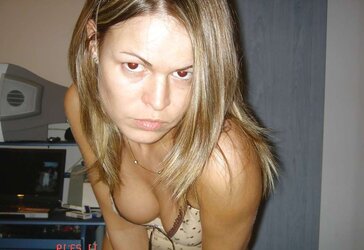 Romanian gal Nr five L