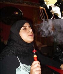 Smoking- hijab niqab jilbab arab