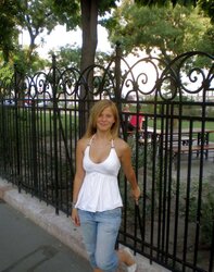 Junges female am fkk strand
