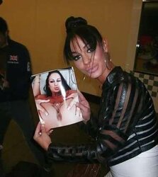 Infrequent Angelina Valentine Images - SurlyD!!