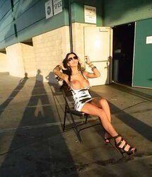 Infrequent Angelina Valentine Images - SurlyD!!