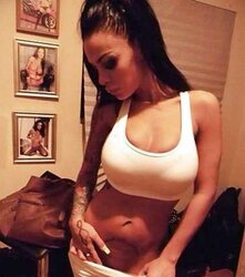 Infrequent Angelina Valentine Images - SurlyD!!