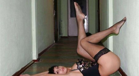 Super-Hot amateurs gams.