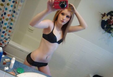 Her Homemade Images : Sweetheart in the Mirror