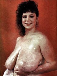 UNCOMMON FUNBAGS - Huge-Chested Retro Goddess Carol Tanner