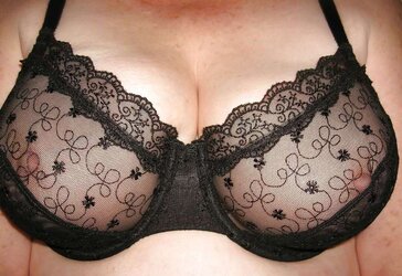 Female their sell brassiere on the net