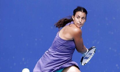 Marion Bartoli (wooly upskirt)