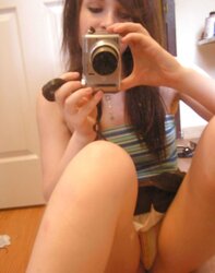Her Homemade Images : Dark-Hued Hair Bombshell