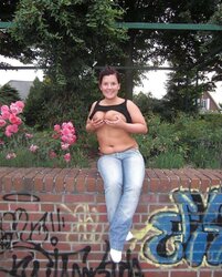 Belle salope aux gros seins