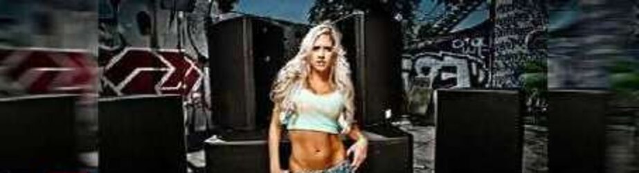 Barbie Blank aka Kelly Kelly ex WWE diva mega bevy