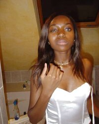 Clean-Shaved ebony webslut