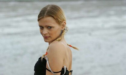 RED-HOT FLEDGLING TEENAGER