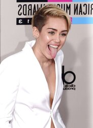 Beautiful Miley Cyrus 2013 American Music Awards