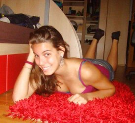 Italian teenager for tribute