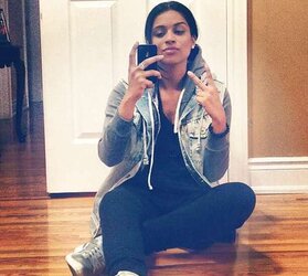 Iisuperwomanii (Youtube Lady)