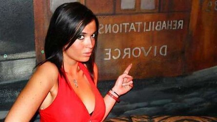 Kelly cette femme est trop bonne