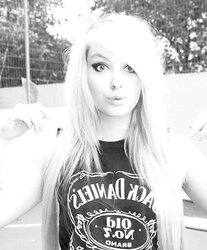 Wank...Gals Hottest Acquaintance!