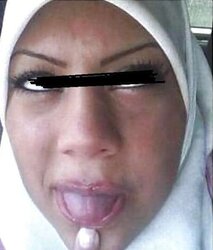 Non-porno Arab dame, with or sans hijab