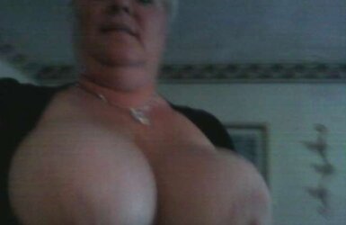 Selfshot Granny Phat mounds