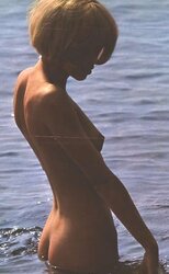 Mireille darc nue