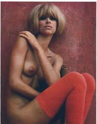 Mireille darc nue