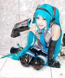 More Miku :)