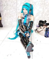 More Miku :)