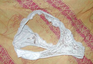 Knickers strings de Sylvie Karine Sandra Marion