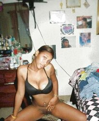 Super-Steamy Buxom Dorm Poser