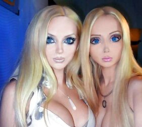 Valeria Lukyanova and Olga Dominika Oleynik