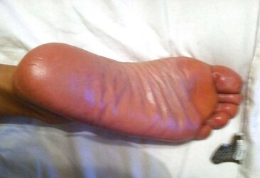 Oily Sole Job