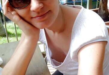 Teenager downblouse