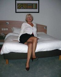 Mature Cutie - Annick