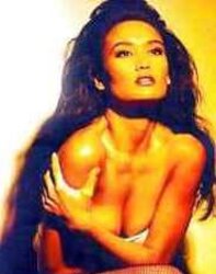 Tia Carrere mega bevy