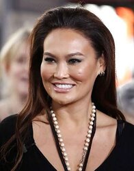 Tia Carrere mega bevy