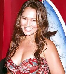 Tia Carrere mega bevy