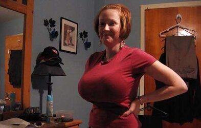 Everybody Enjoys Phat Boobies!