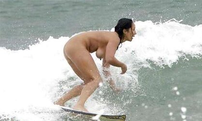 Bare Surfer Marama Kake