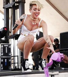 Miley Cyrus 2013 (two)