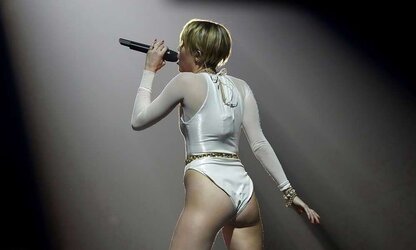 Miley Cyrus 2013 (two)