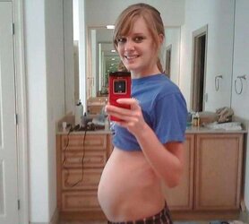 Beauty with baby bump!