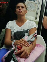 Salope a cul - legging dans le metro (une vraie pute)