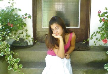 Arabian teenager with fantastic eyes (Camaster)
