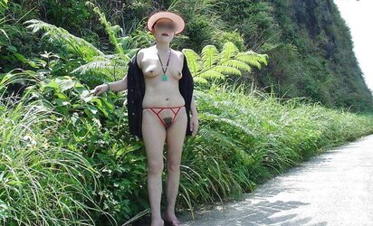 Taiwan mature wifey outdoor photos