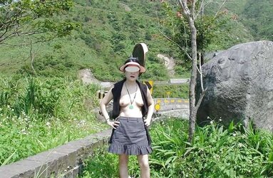 Taiwan mature wifey outdoor photos