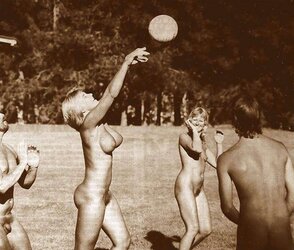 Groups Of Nude People - Vintage Edition - Vol.