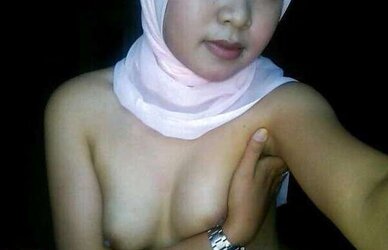 Sebelum Puasa lihatlah Istriku Bugil